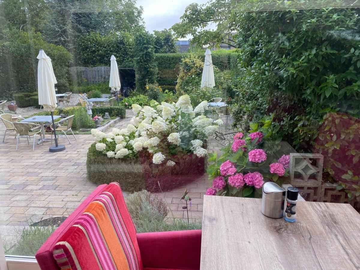 Hotel Le Provencal Sluis Bagian luar foto