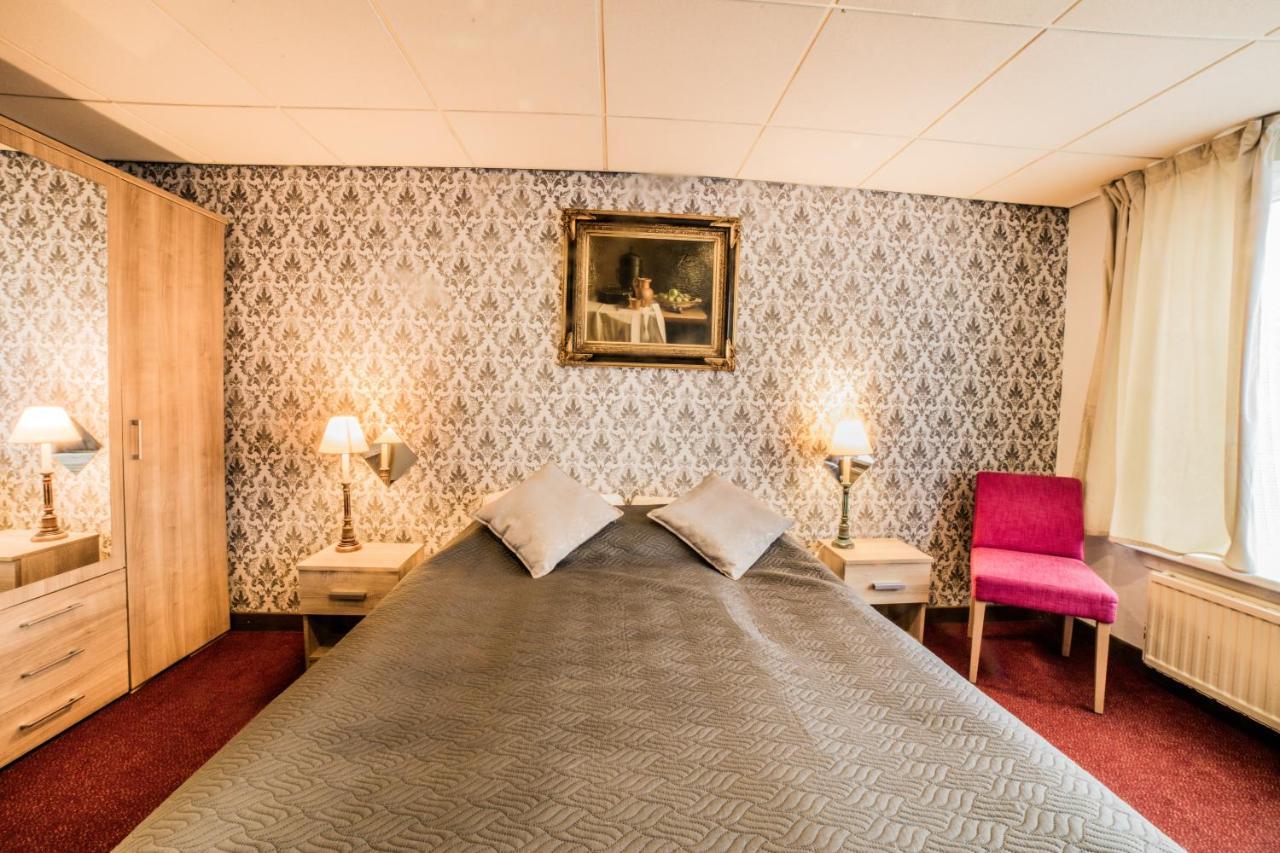 Hotel Le Provencal Sluis Bagian luar foto