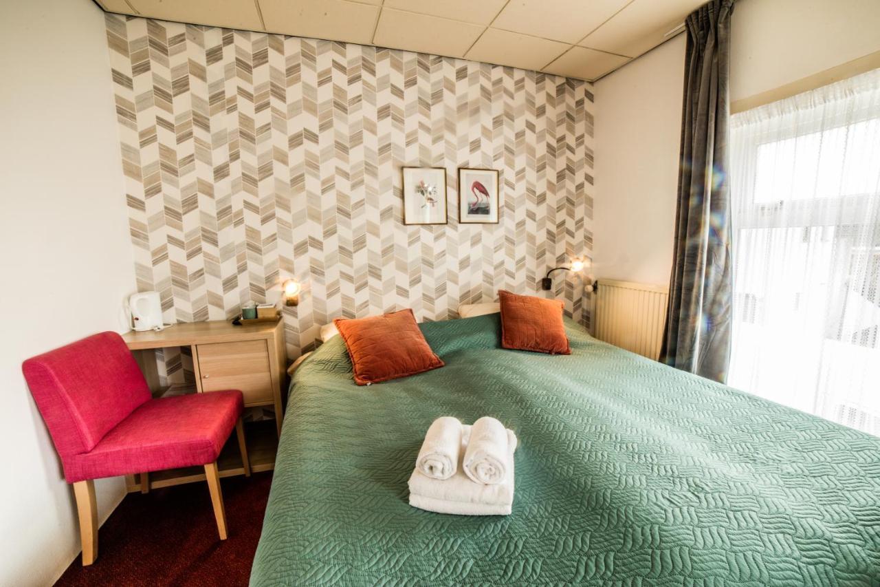 Hotel Le Provencal Sluis Bagian luar foto